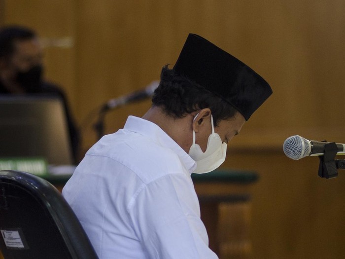 Banding Diterima, Herry Wirawan Divonis Hukuman Mati!