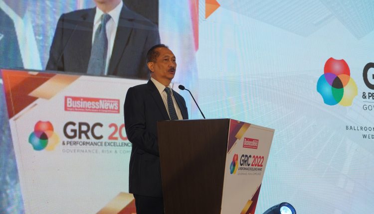 CEO Businessnews Indonesia, Irnanda Laksanawan saat memberi sambutan di acara GRC & Performance Excellence Award 2022.