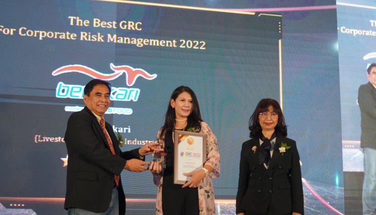 Berdikari Raih Dua Penghargaan GRC & Performance Excellence Award 2022