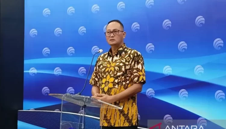 Direktur Jenderal Aplikasi Informatika Kominfo Semuel Abrijani Pangerapan saat konferensi pers di Kantor Kominfo di Jakarta, Selasa (19/2/2022). ANTARA/Suci Nurhaliza.