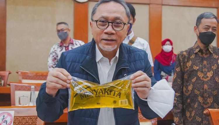 Mendag Zulhas Saat Peluncuran Produk Minyakita. (Dok. Kementerian Perdagangan)