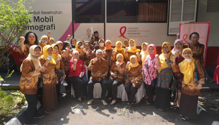 Kegiatan Pemeriksaan Mamografi Bagi Anggota PWRI. (Dok. Businessnews/Syafa Alhimam Arta)