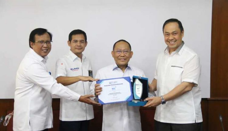 SUCOFINDO Raih AKHLAK Awards 2022 (Dok : BUMN)