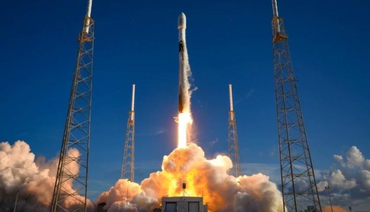 SpaceX Luncurkan Misi Bulan Pertama Korea Selatan Bernama Danuri