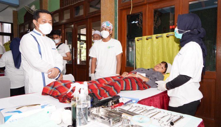 Khitan Masal yang digelar Pegadaian. (Dok. Pegadaian)