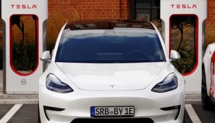 Tesla Ingin Publik Putuskan ke Mana Supercharger Berikutnya dipasang