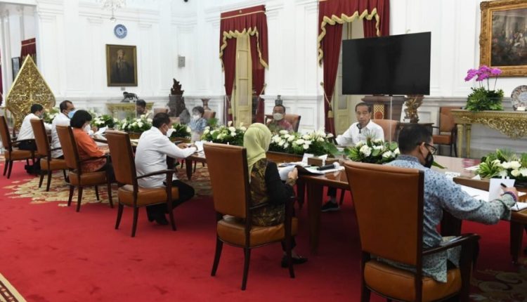 Presiden Jokowi Pimpin Rapat Persiapan Piala Dunia U20
