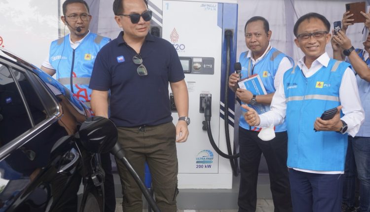 Wamen BUMN II Apresiasi Gerak Cepat PLN Hadirkan SPKLU untuk KTT G20 (Dok : BUMN)