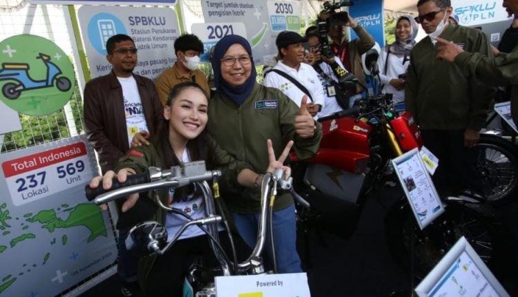 Kolaborasi Gelar EV Fun Day di Bandung, PLN Siap Akselerasi Ekosistem Kendaraan Listrik