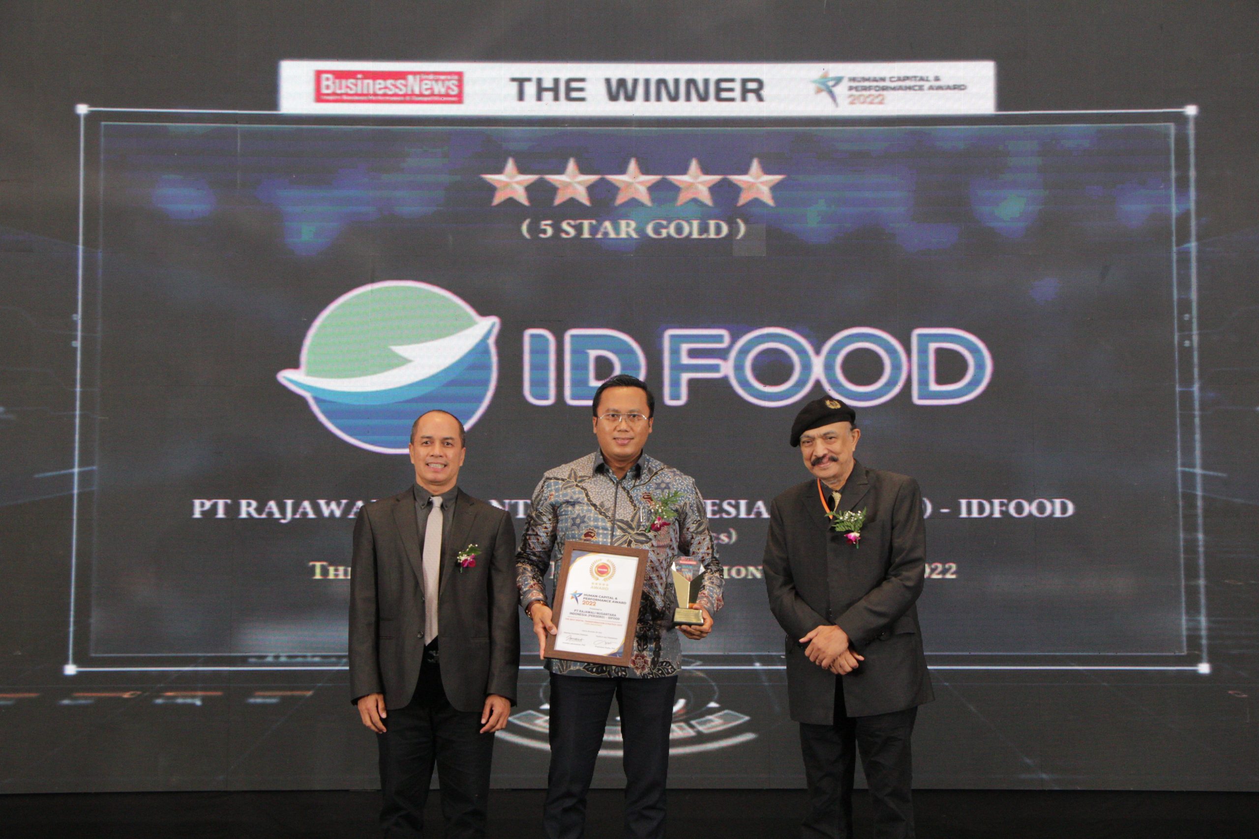 IDFOOD Raih Penghargaan Human Capital & Performance Award 2022