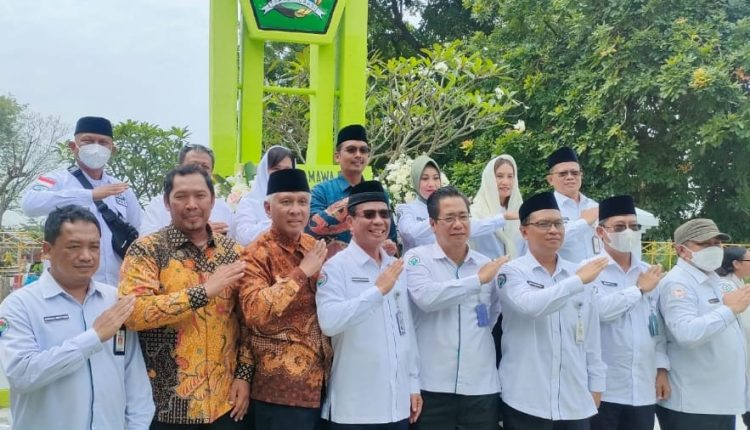 Peringati Hari Bhakti Trasmigrasi ke-72, Indonesia Respon Bersama Kemendes PDTT  Tanam Pohon dan Tabur Bunga di komplek Makam Pionir Transmigrasi