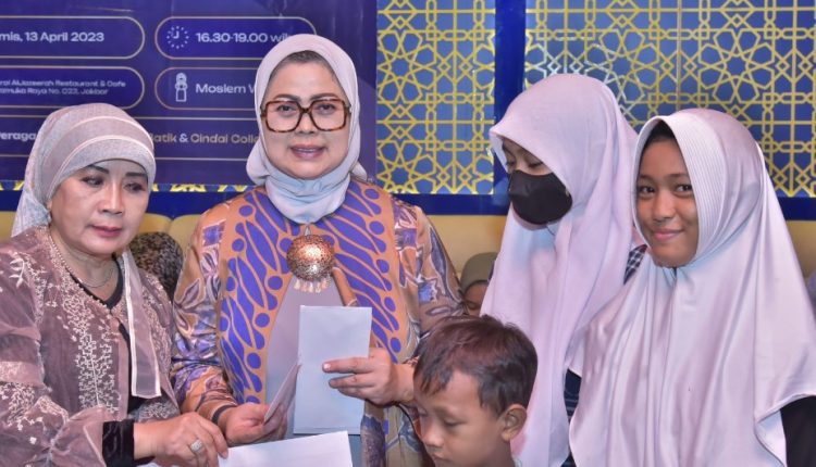Meriahkan Ramadan, DPD IWAPI Provinsi DKI Jakarta Beri Santunan dan Bukber dengan Anak Yatim.