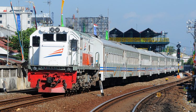 KAI Catat 593.130 Penumpang Kereta Api Selama Libur Panjang Awal Juni