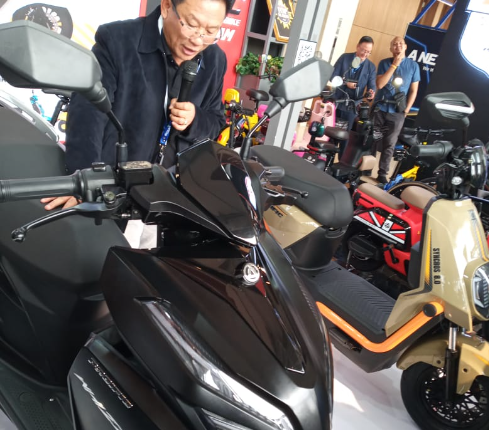 PACIFIC Usung Motor dan Sepeda Listrik Terbaru yang Ramah Lingkungan