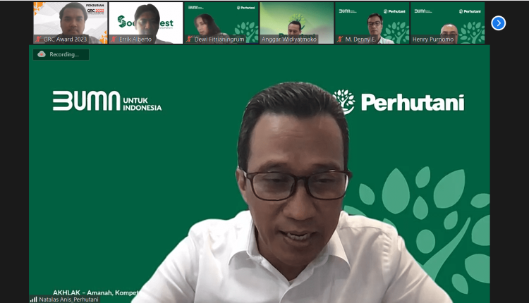 Direktur Operasi Perhutani, Natalas Anis Harjanto dalam penjurian GRC Award 2023