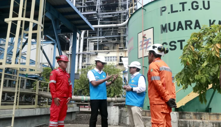 PT PLN (Persero) melalui subholding PLN Nusantara Power (PLN NP) meresmikan Green Hydrogen Plant (GHP) pertama di Indonesia yang berlokasi di kawasan Pembangkit Listrik Tenaga Gas Uap (PLTGU) Muara Karang, Pluit, Jakarta. (Dok : PLN)