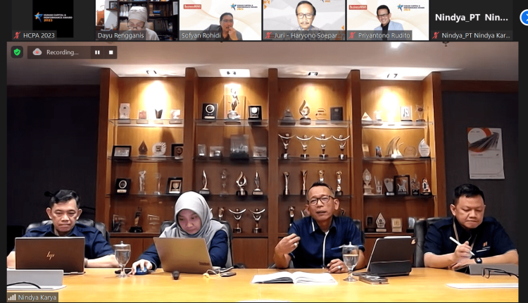 Nindya Karya dalam penjurian Human Capital & Performance Award 2022 yang dilaksanakan secara online.