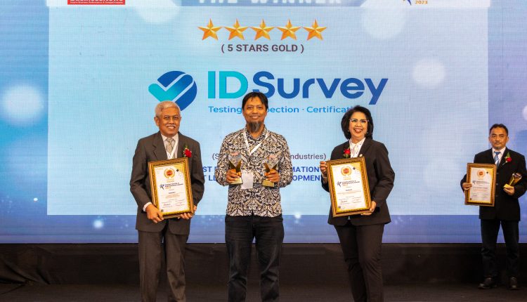 IDSurvey Sabet Penghargaan Human Capital & Performance Award 2023