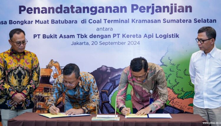 Bukit Asam dan KAI Logistik Kerja Sama Jasa Bongkar Muat Batu Bara