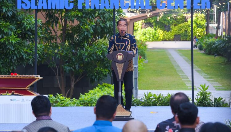 Perkuat Ekonomi Syariah, Presiden Jokowi Resmikan Kawasan Indonesia Islamic Financial Center