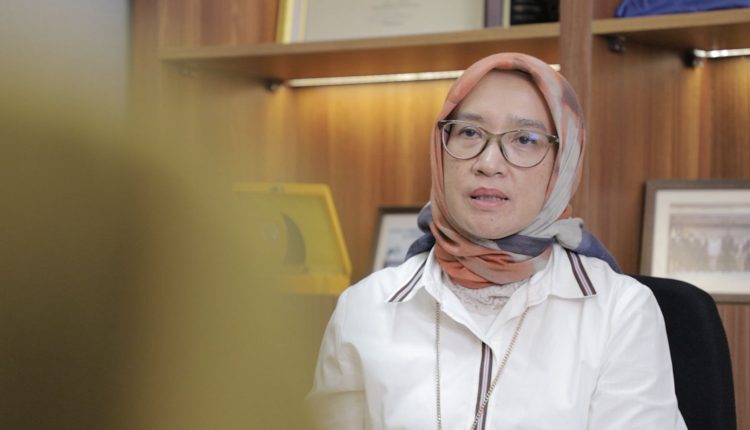 Rini Widyantini, Menteri PANRB Perempuan Pertama di Indonesia