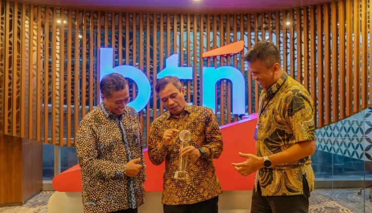 BTN Raih Penghargaan Annual Report Award 2023